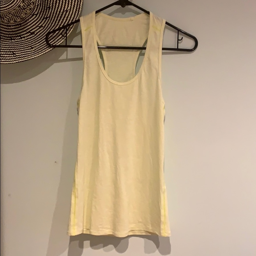 Lululemon top